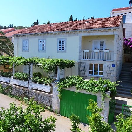 Apartments Lumbarda Exterior foto